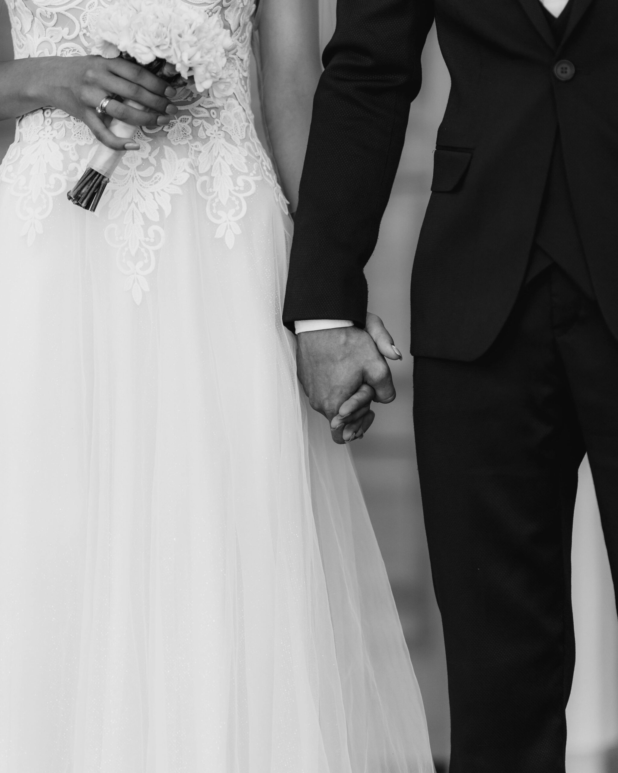 Los Angeles Dream Arches: 4 Styles to Perfectly Frame Your ‘I Do’s’